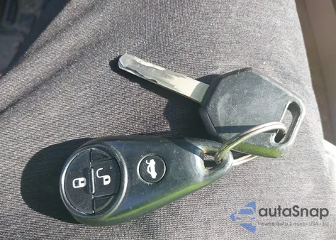 2010 Subaru Forester 2.5X z USA, uszkodzony, nr VIN JF2SH6BC1AG901044